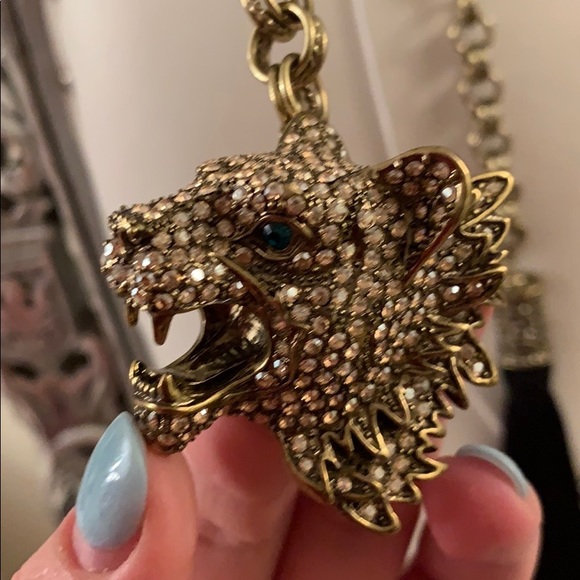 Meet your Posher, Ester - Picture 2 of 3